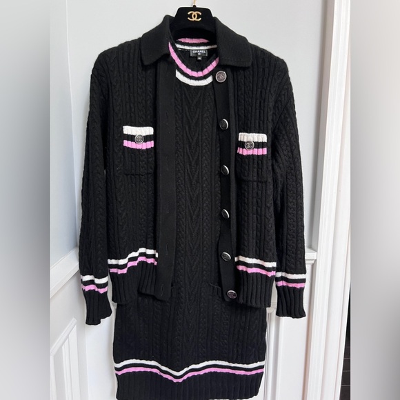 ❤️SOLD❤️Brandnew Chanel classic Cardigan - Picture 2 of 3